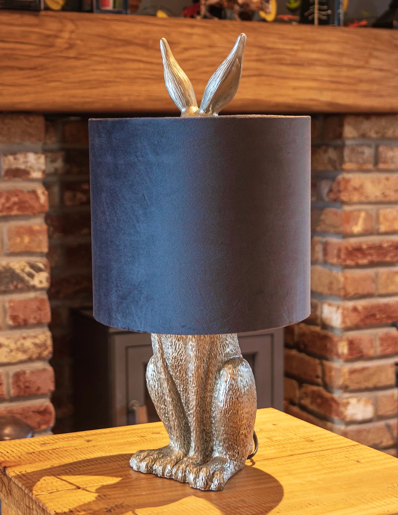 Hill Interiors Sillver "Sitting Peeking Hare" Table Lamp