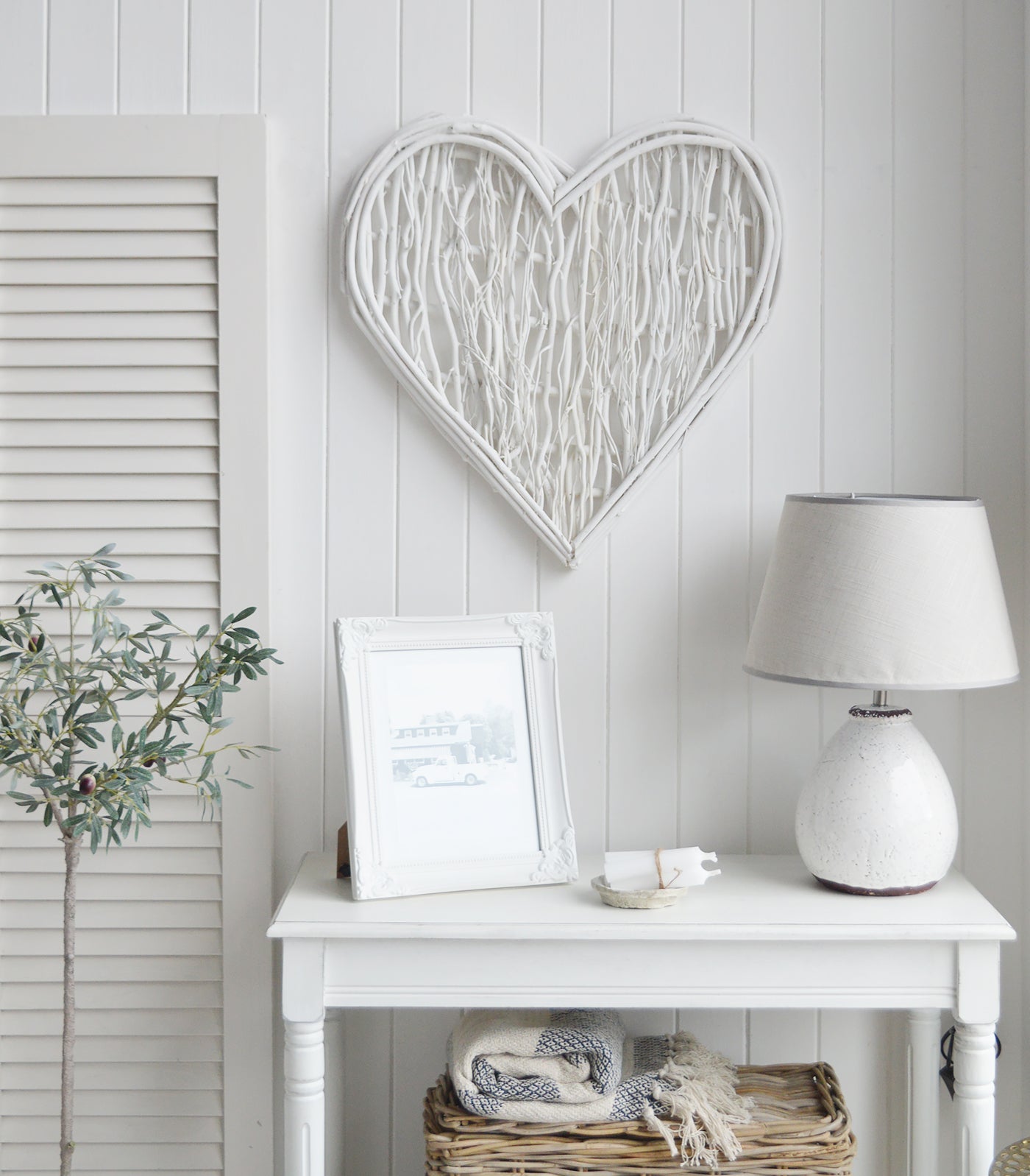 Hill Interiors Large White Willow Branch Heart