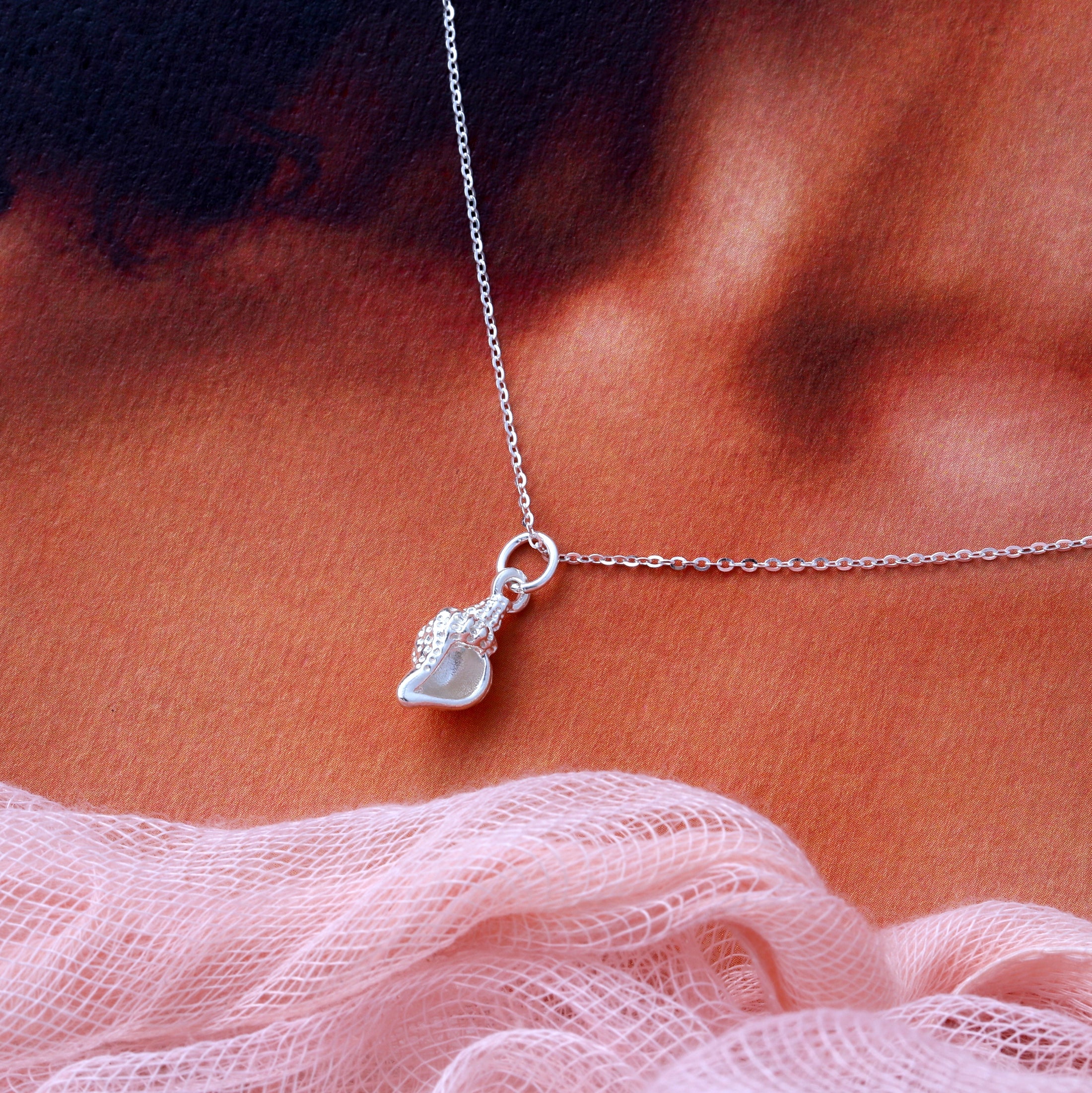 Sea Shell Necklace (Sterling Silver)