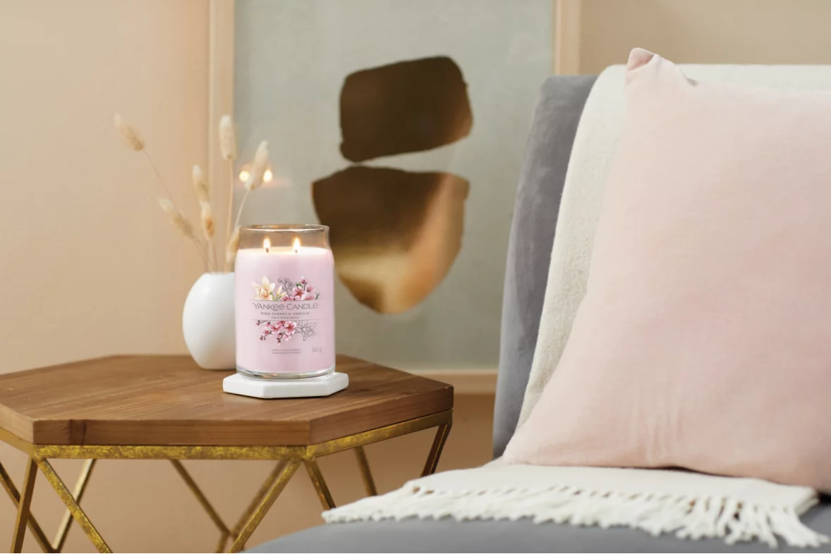 Yankee Candle "Pink Cherry And Vanilla" Signature Large Jars